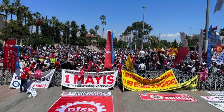 Mersin’de 1 Mayıs coşkusu