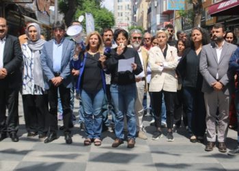 Mersin’de Yeşil Sol Parti’ye yönelik ırkçı saldırılar kınandı