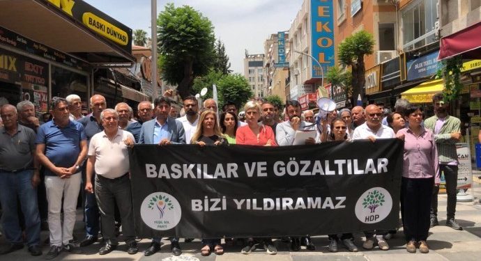 Mersin’de tutuklamalara tepki: Sandıkta cevap vereceğiz