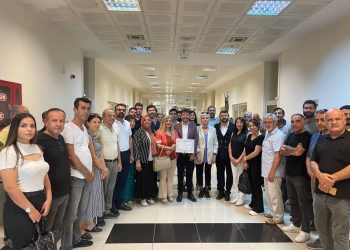 Yeşil Sol Parti Mersin milletvekilleri Bozan ve Koca mazbatalarını aldı