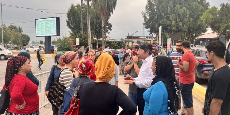 Mersin Hali işçileri grevde; Yeşil Sol Parti Vekili Ali Bozan’dan işçilere destek