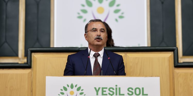 Akın: Meydanlar boş değil, Yeşil Sol Partiyi her an her yerde karşınızda göreceksiniz!