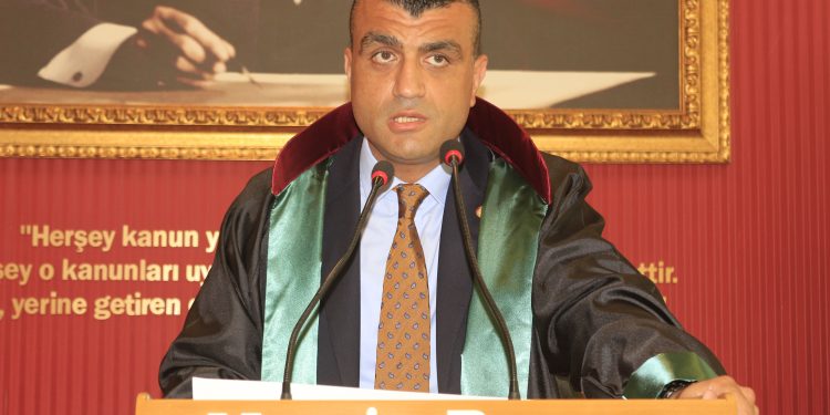 Özdemir: Kız çocukları için ayrı okul projesi laik eğitim sistemine aykırıdır