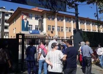 Okullarda ‘bağış’ adı altında kayıt parası isteniyor