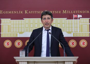 Milletvekili Bozan, Diyarbakır’da engellenen Kürtçe savunma hakkını Meclis gündemine taşıdı