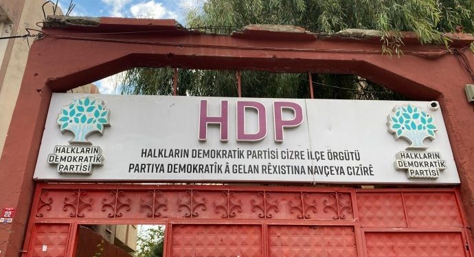 HDP binasına polis baskını