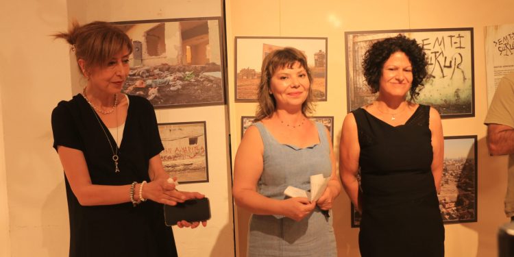Kadın fotoğrafçıların gözünden kentsel dönüşüm hikayeleri sergilendi