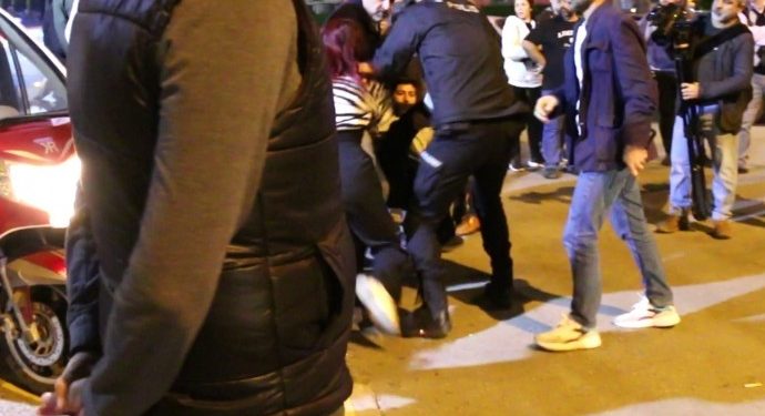 25 Kasım’a çağrı yapan kadınlara polis şiddeti