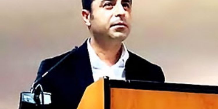 Demirtaş: Kürt olduğum için yargılanıyorum, kimse bize boyun eğdiremez