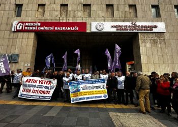 KESK’liler Maliye binası önünden seslendi: Sefaleti kabul etmiyoruz