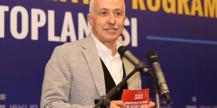 AKP’li Gültak belediyenin bütçesiyle kişisel sosyal medya hesaplarında takipçi artırmaya çalışıyor