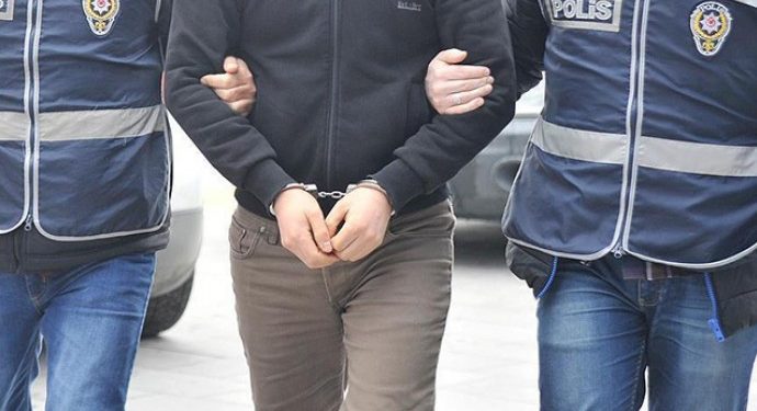 Mersin’de 9 kişi gözaltına alındı