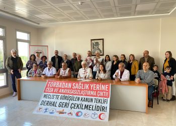 Sağlık emekçilerinden Meclis’e çağrı: Kanun teklifi derhal geri çekilmeli!