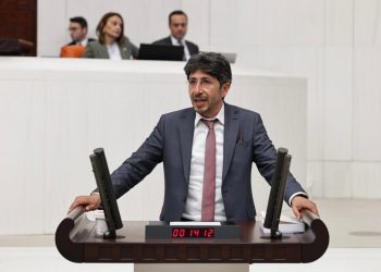 Milletvekili Bozan AKP’ye yüklendi: “Siz, iş cinayetlerine tekmelerle cevap veren bir iktidarsınız”