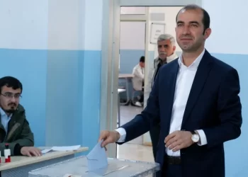 Uçar ve Bayındır oy kullandı: Bir oy ile çok şey değişir