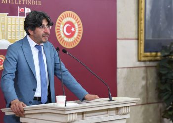 Milletvekili Bozan Bakan Uraloğlu’na sordu: Mersinlilerin beklediği havaalanı ne zaman açılacak?