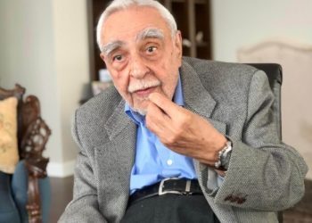 Tarık Ziya Ekinci yaşamını yitirdi