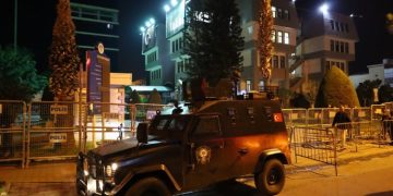 İmralı görüşmelerin olduğu süreçte iktidarın Kürtlere yaklaşımı: Akdeniz Belediyesi’ne kayyum atandı
